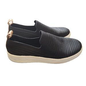 Women’s Slip on Lightweight Sneaker